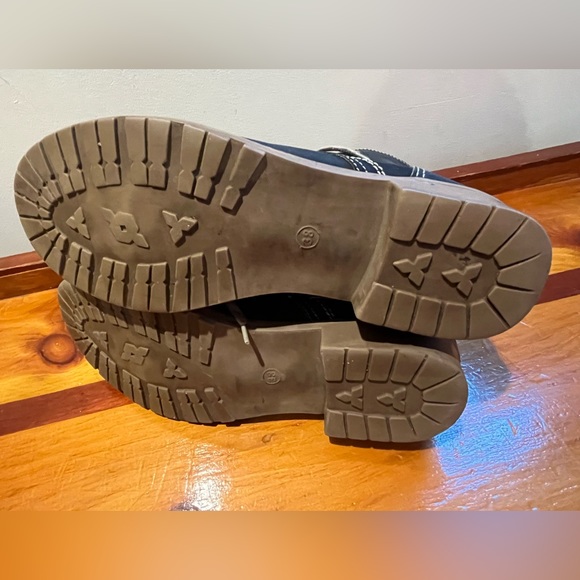 Vintage Leather lace up ankle boots - Picture 11 of 11